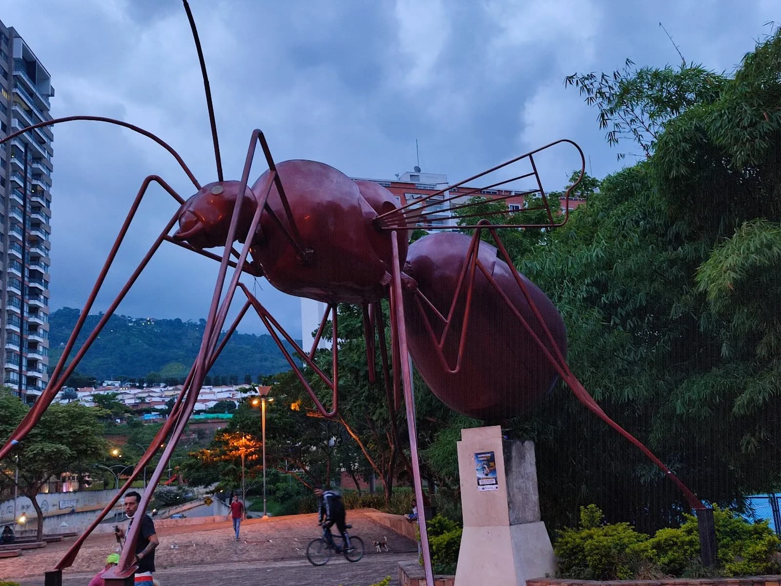 Esculturas Hormigas Culonas, BUCARAMANGA, SANTANDER